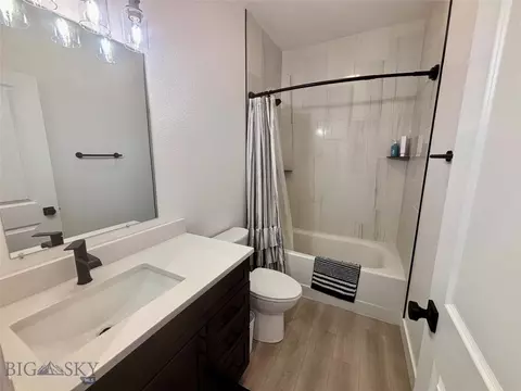 Bath - 215 Johnson Ave, Dillon, MT 59725 photo 2 of 2