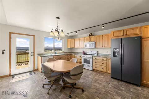Kitchen - 102 Eustis Rd, Three Forks, MT 59752 photo 4 of 6