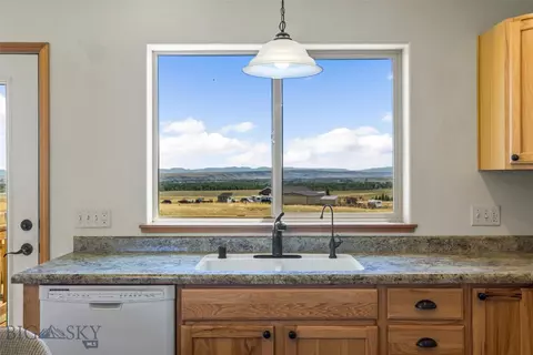 Kitchen - 102 Eustis Rd, Three Forks, MT 59752 photo 3 of 6