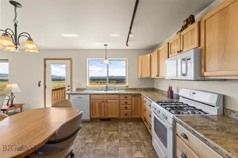 Kitchen - 102 Eustis Rd, Three Forks, MT 59752 photo 2 of 6