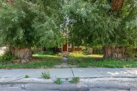 323 S G St, Livingston, MT 59047