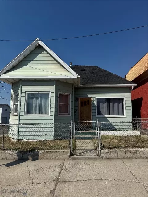 945 Iowa Ave, Butte, MT 59701