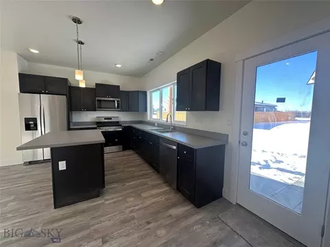 34 Westgate Ave, Bozeman, MT 59718 photo 2