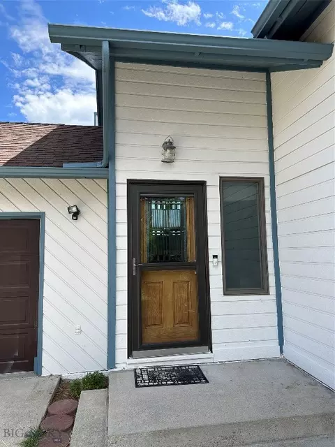 Exterior - 8720 Ridgeview Mdws, Butte, MT 59701 photo 2 of 9