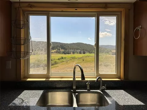 Kitchen - 8720 Ridgeview Mdws, Butte, MT 59701 photo 8 of 9