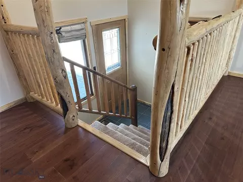 Entry Way - 8720 Ridgeview Mdws, Butte, MT 59701 photo 5 of 8