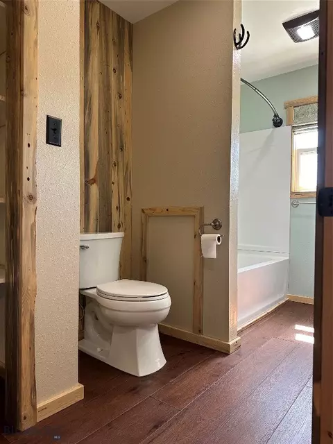 Bath - 8720 Ridgeview Mdws, Butte, MT 59701 photo 5 of 8