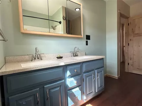 Bath - 8720 Ridgeview Mdws, Butte, MT 59701 photo 8 of 8
