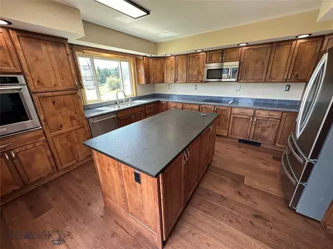 Kitchen - 8720 Ridgeview Mdws, Butte, MT 59701 photo 3 of 9