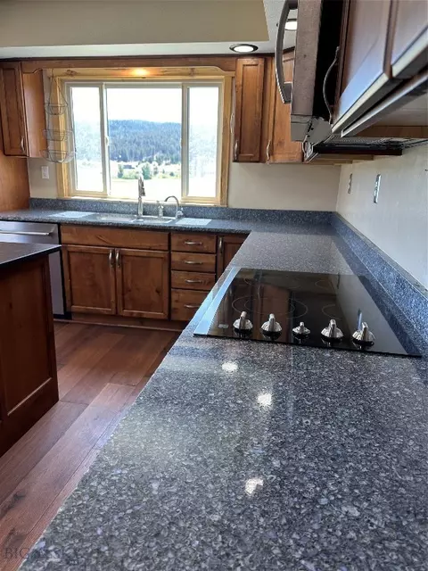 Kitchen - 8720 Ridgeview Mdws, Butte, MT 59701 photo 6 of 9