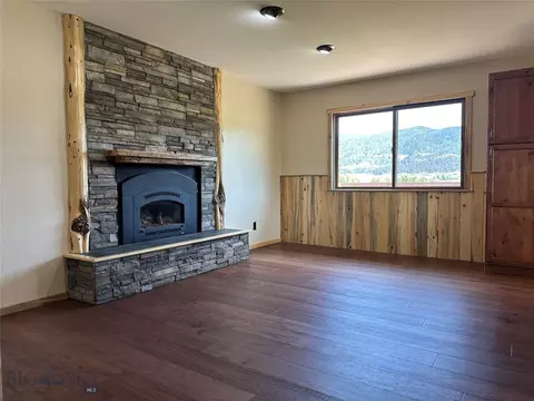 Living - 8720 Ridgeview Mdws, Butte, MT 59701 photo 1 of 10