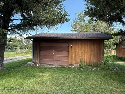 515 Stock St, Big Timber, MT 59011 photo 4