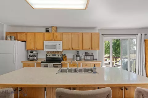 Kitchen - 125 Center St, Harrison, MT 58735 photo 3 of 5