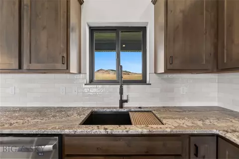Kitchen - 21 Sharon Rose Rd, Ennis, MT 59729 photo 5 of 7