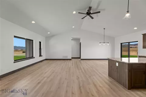 Living - 21 Sharon Rose Rd, Ennis, MT 59729 photo 2 of 6