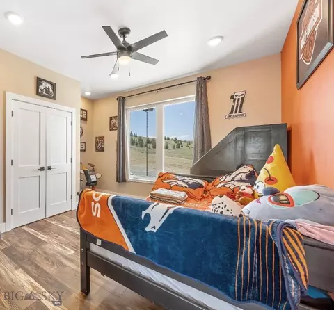 Bedroom - 450 Hyde Park, Butte, MT 59701 photo 3 of 3