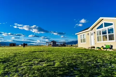 75 Apex Rd W, Dillon, MT 59725