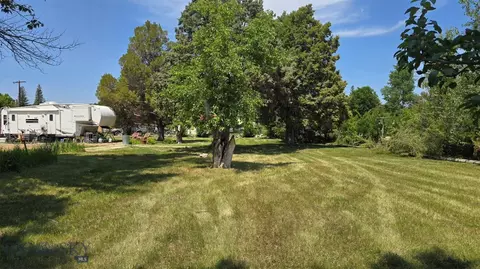 2 White Swan Ln, Twin Bridges, MT 59754