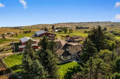 8555 Camp Creek Rd, Manhattan, MT 59741
