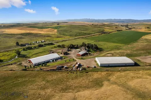 8555 Camp Creek Rd, Manhattan, MT 59741