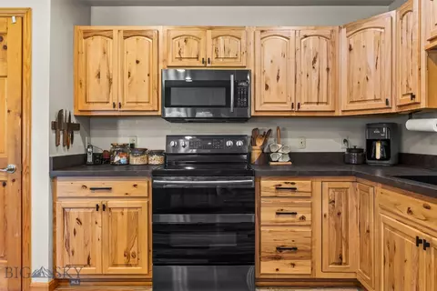 Kitchen - 39 Rainbow Loop Dr, Mcallister, MT 59740 photo 4 of 6