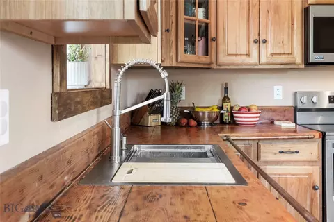 Kitchen - 3337 Iris Rdg, Ramsay, MT 59748 photo 5 of 5
