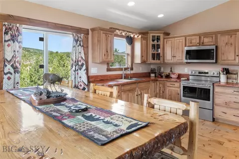 Kitchen - 3337 Iris Rdg, Ramsay, MT 59748 photo 3 of 5