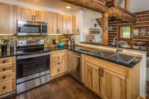 Kitchen - 10 Rose Bud Loop, Big Sky, MT 59716 photo 2 of 2