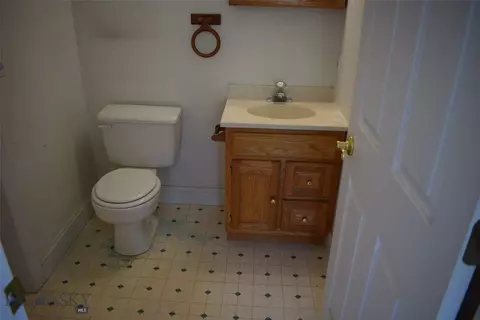 Bath - 3946 E Ridge Rd, Butte, MT 59701 photo 6 of 6