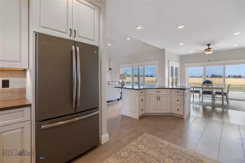 Kitchen - 2428 Rector Rd, Belgrade, MT 59714 photo 6 of 8
