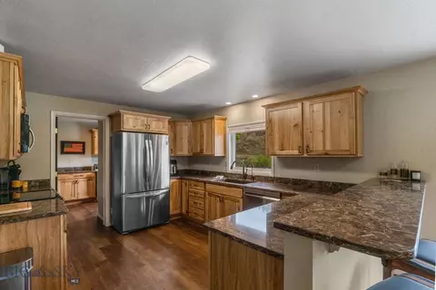Kitchen - 2948 Old Us Highway 91, Cascade, MT 59421 photo 3 of 3