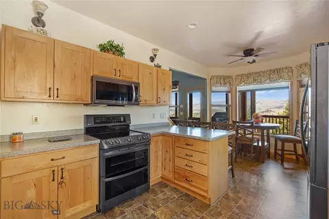 Kitchen - 31 Rogers Ln, Boulder, MT 59632 photo 3 of 5