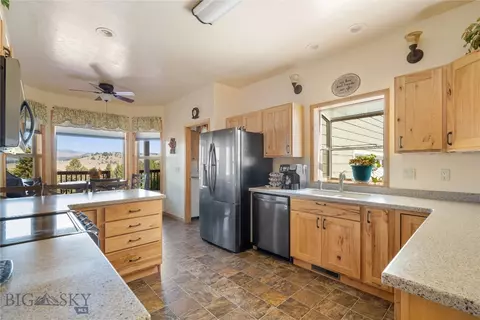 Kitchen - 31 Rogers Ln, Boulder, MT 59632 photo 4 of 5