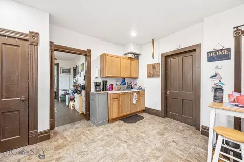 Entry Way - 654 S Main, Butte, MT 59701 photo 2 of 4