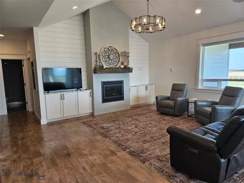 Living - 592 Stewart Loop, Bozeman, MT 59718 photo 2 of 2