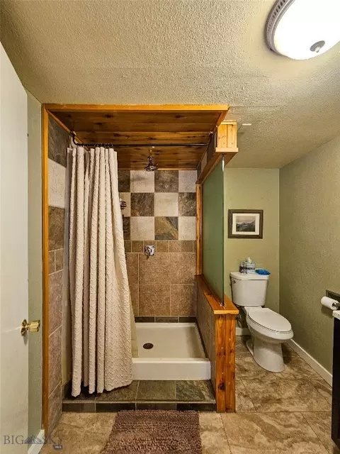 Bath - 508 E 4th Ave, Big Timber, MT 59011 photo 5 of 6