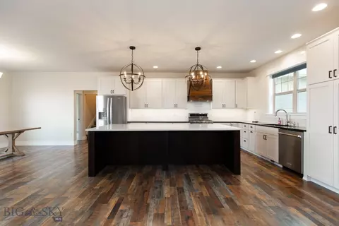Kitchen - 17 Sharptail Pl, Three Forks, MT 59752 photo 5 of 8
