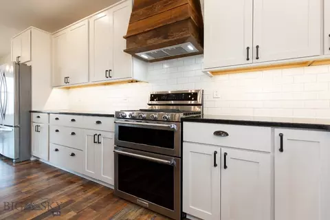 Kitchen - 17 Sharptail Pl, Three Forks, MT 59752 photo 7 of 8