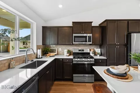 Kitchen - 758 Thrice Loop, Belgrade, MT 59714 photo 2 of 3