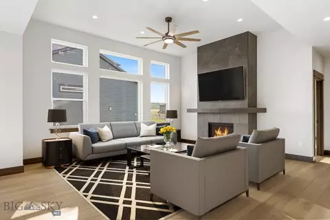 16 Moosejaw Dr, Bozeman, MT 59718