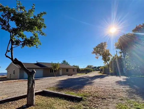 209 W Helena St, Dillon, MT 59725