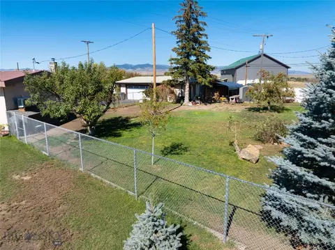 Exterior - 304 N Brooke St N, Whitehall, MT 59759 photo 5 of 6