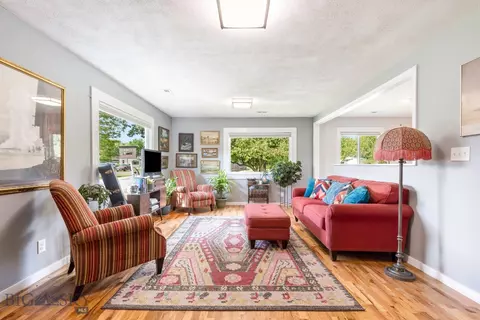 2 Harris Pl, Livingston, MT 59047