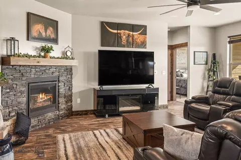 Living - 13 Chisholm Trl, Three Forks, MT 59752 photo 3 of 3