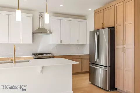 Kitchen - 138 Delano Dr, Bozeman, MT 59718 photo 6 of 8