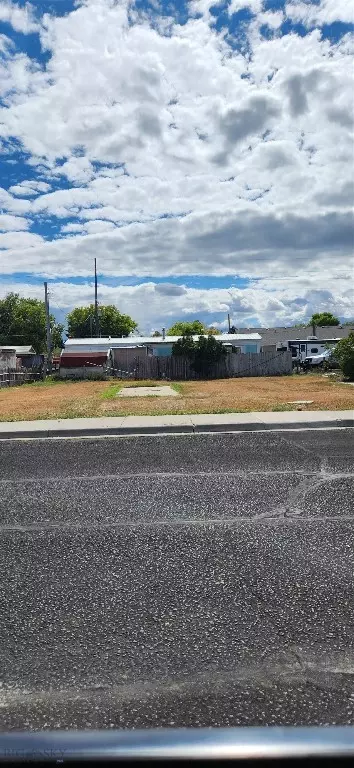 504 Barnett, Dillon, MT 59725 photo 2