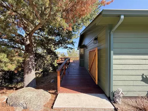 17 Gemini Rd, Emigrant, MT 59027 photo 3