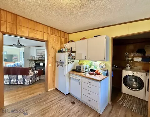 17 Gemini Rd, Emigrant, MT 59027 photo 18