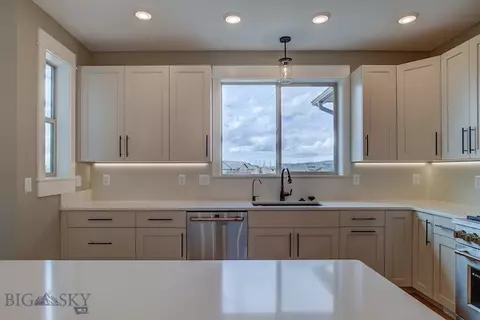 Kitchen - 161 Swayback Ln, Bozeman, MT 59718 photo 2 of 6