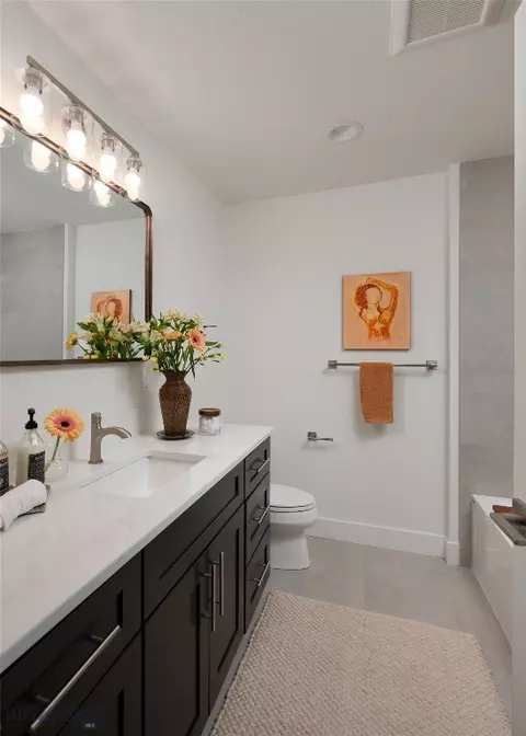 Bath - 1233 N 8th Ave, Bozeman, MT 59715 photo 2 of 4